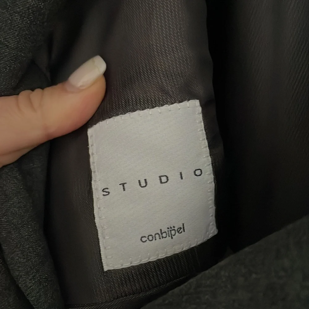Blazer - Picture 4 of 4